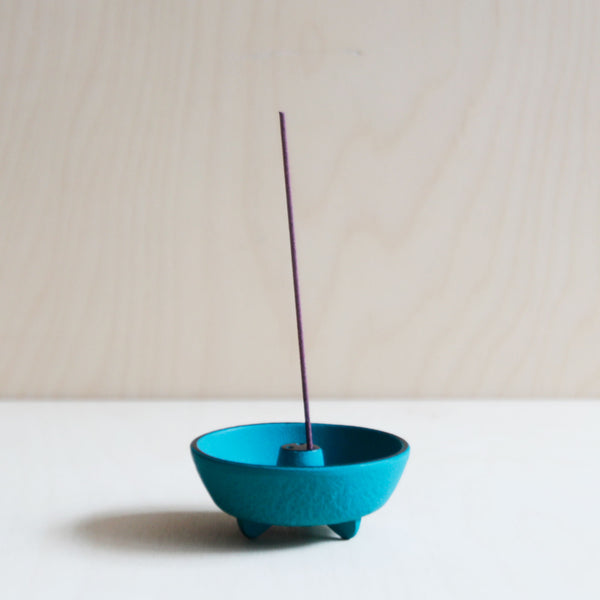 Iwachu Round Incense Burner – Omoi Life Goods