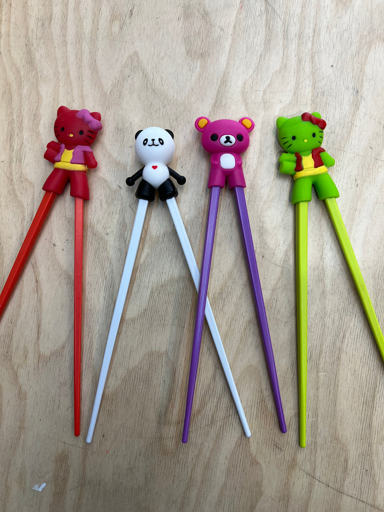 Kids training chopsticks