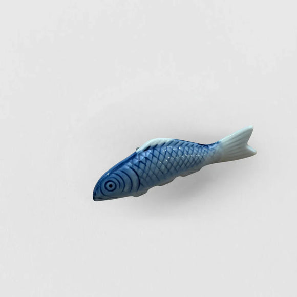 Blue & White Fish chopstick rest