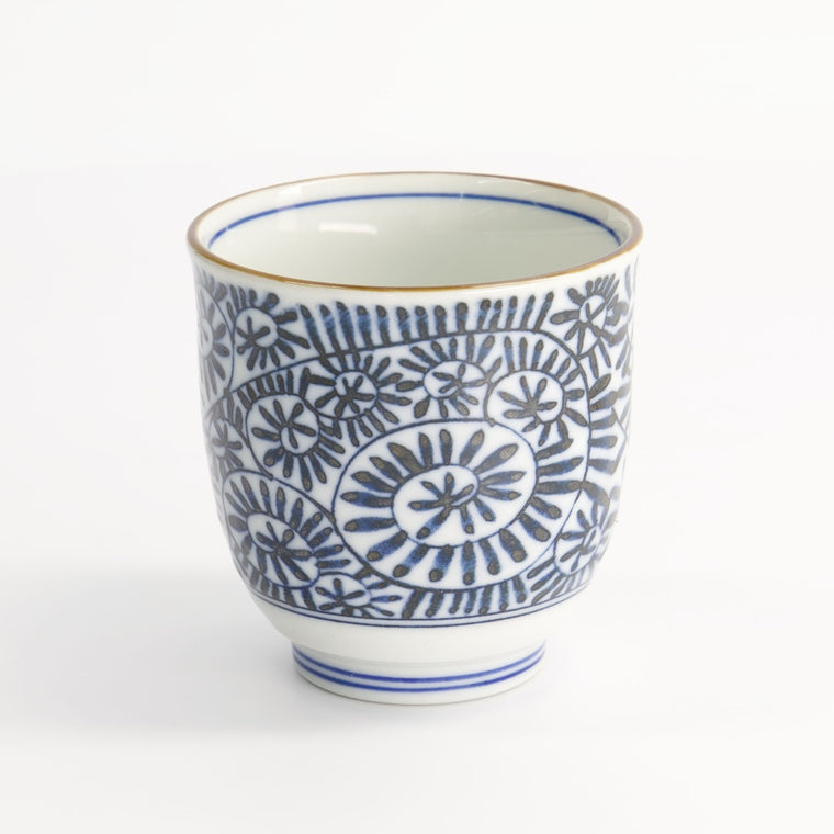 Blue and white arabesque tea cup