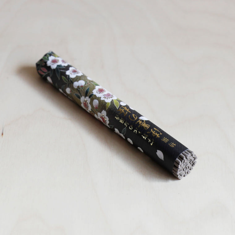 Tokusen Sakura Incense Roll