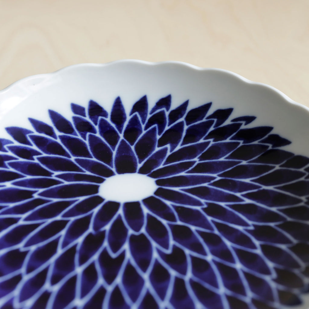 Scallop Rim Plate with Blue Chrysanthemum Flowers